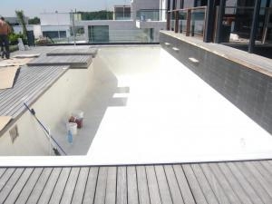 piscina blanco ibiza